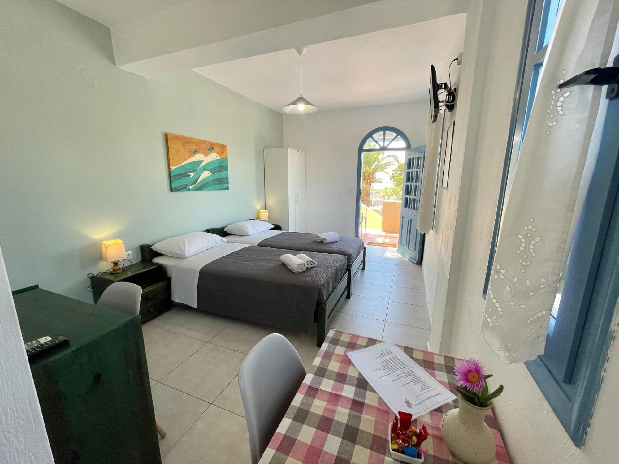 Asterias Mini Coastal Apartments Perivolos  Esterno foto
