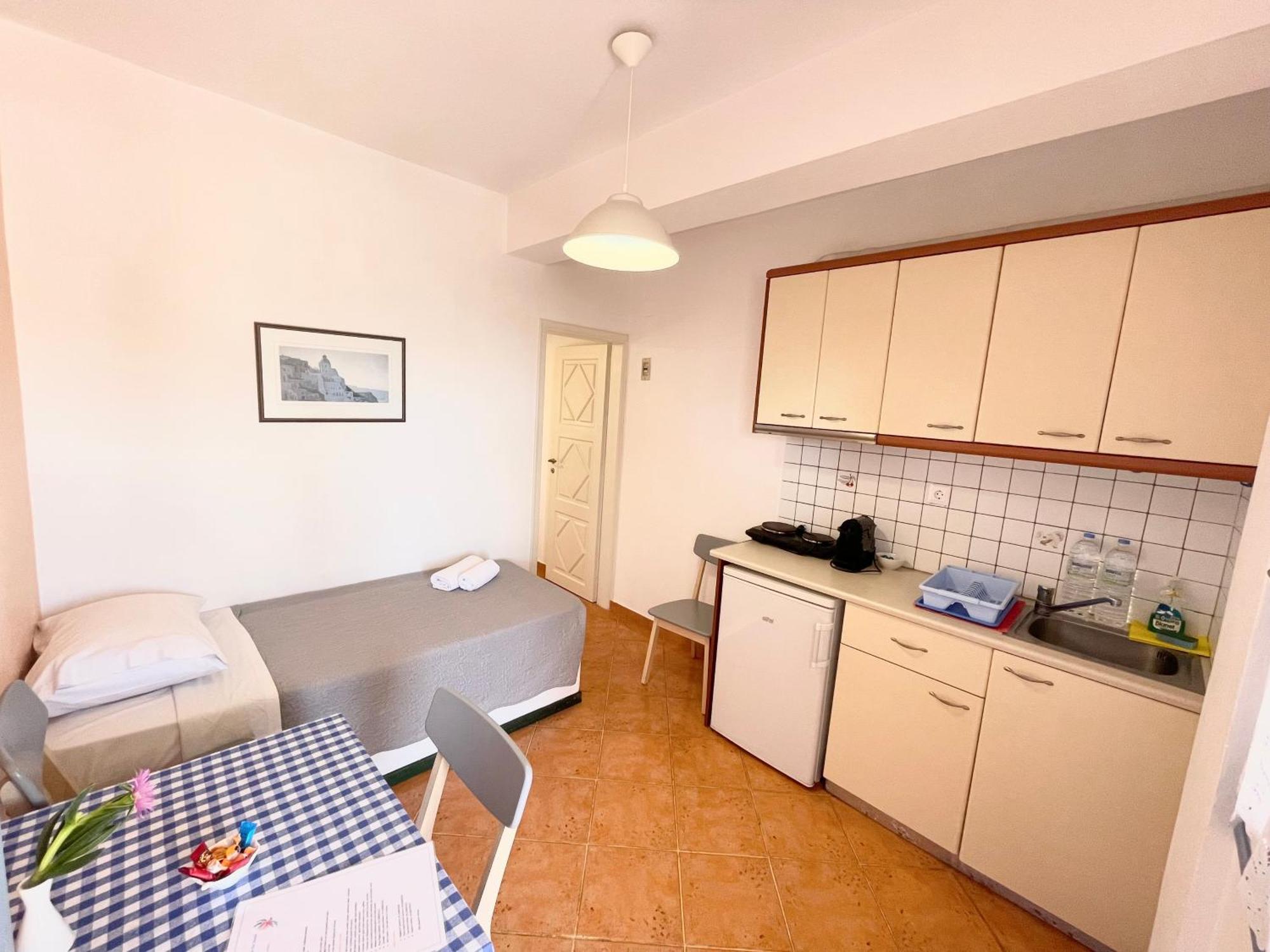 Asterias Mini Coastal Apartments Perivolos  Esterno foto