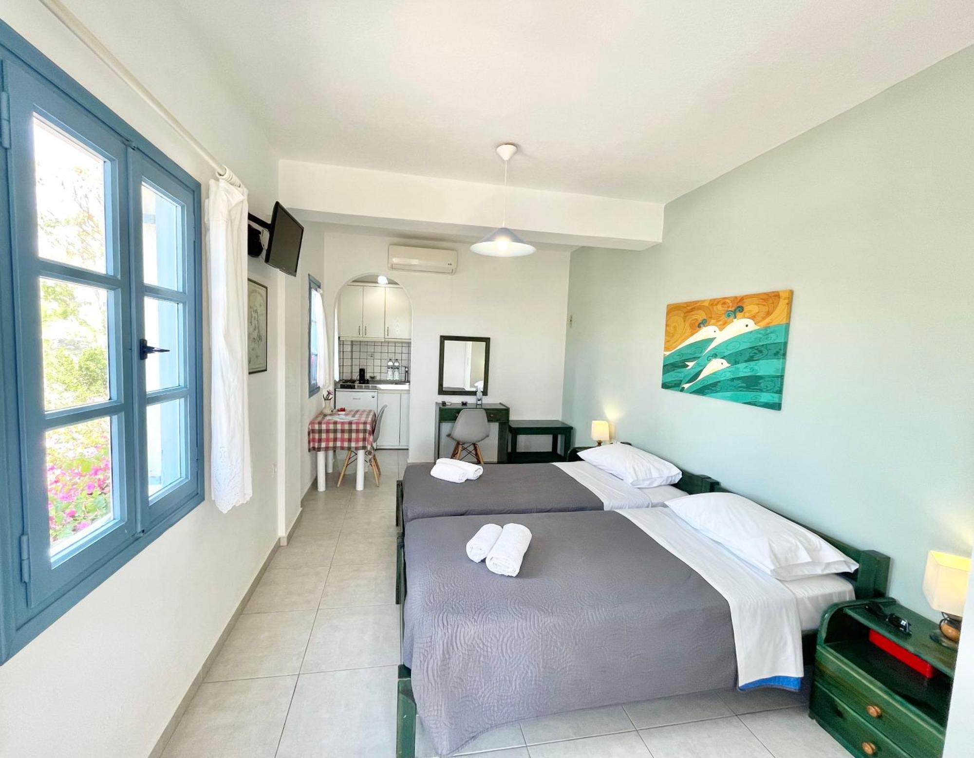 Asterias Mini Coastal Apartments Perivolos  Esterno foto