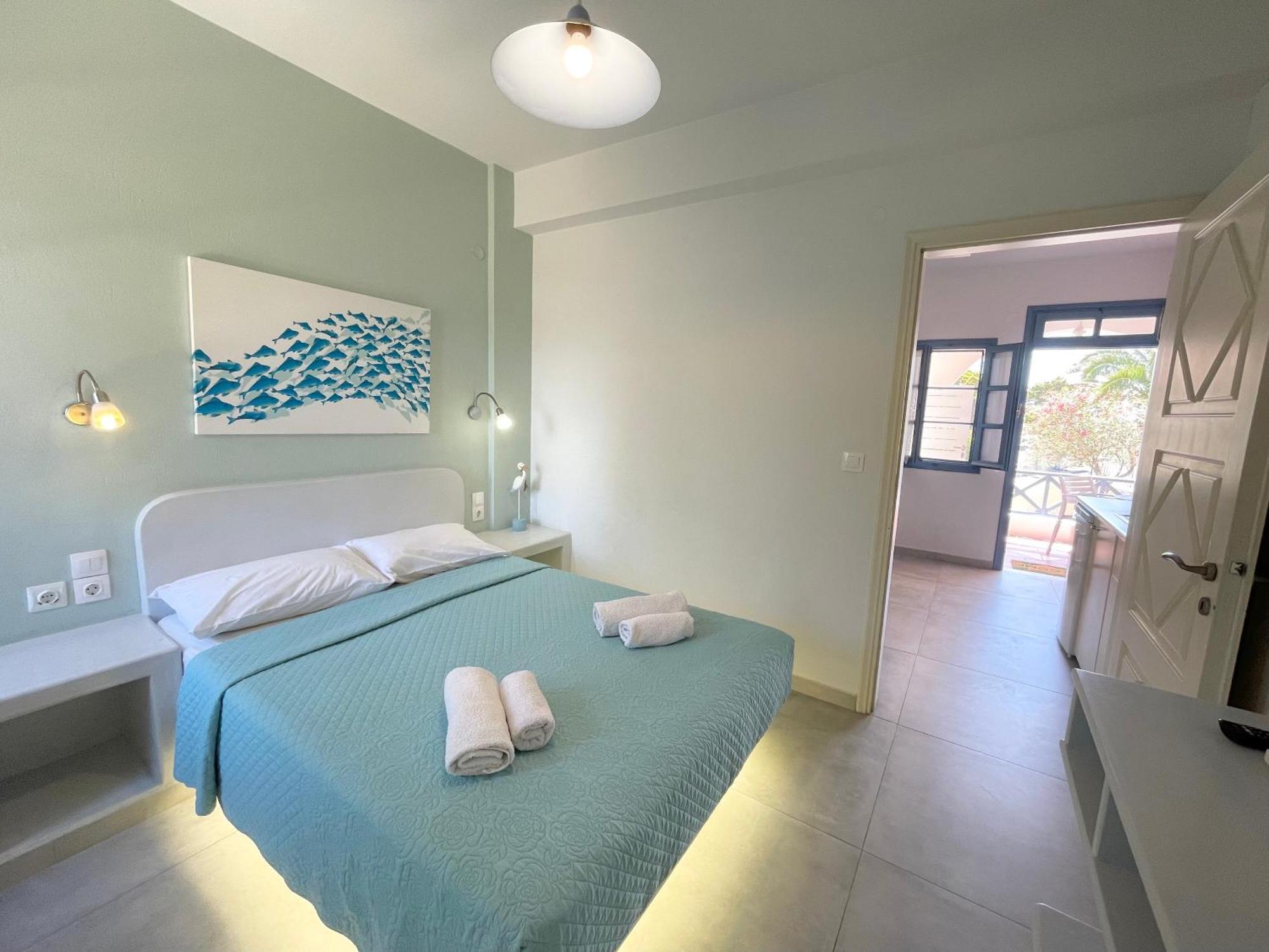 Asterias Mini Coastal Apartments Perivolos  Esterno foto